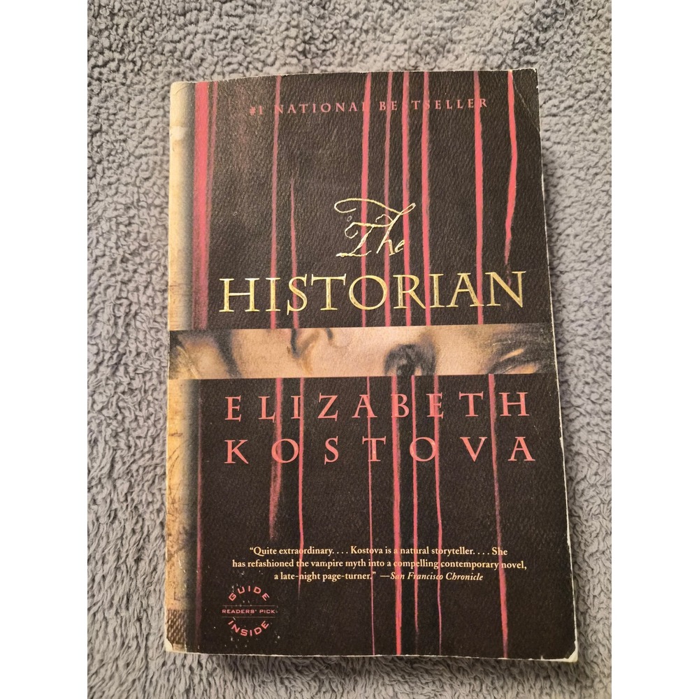 The Historian Elizabeth Kostova Paperback First Edition 2006 Vampire Fiction